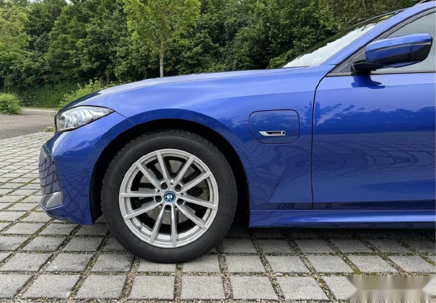 Touring：新的旧产品 海外评测m6米乐注册德国试驾宝马330e(图21)