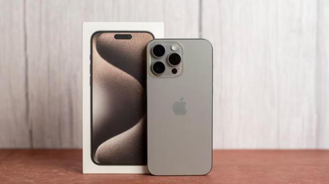 d 6 vs iPhone16 Pro Max：机皇之争m6米乐app华为Mate XT vs 三星 Z Fol(图12)