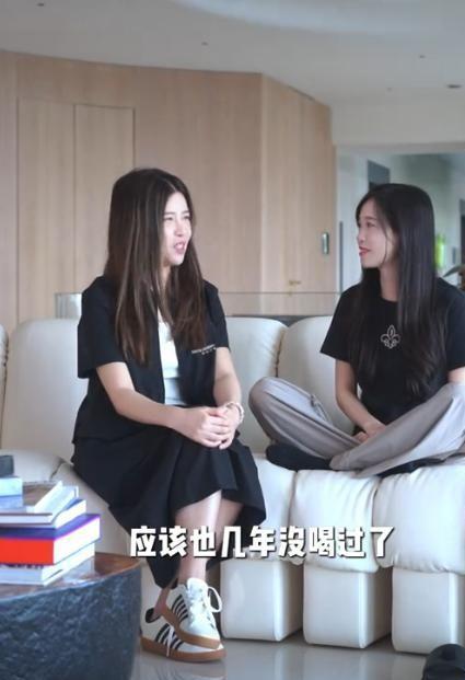 、黄金马桶水龙头纸巾盒也是黄金特步总裁长女豪宅曝光！三米床(图13)